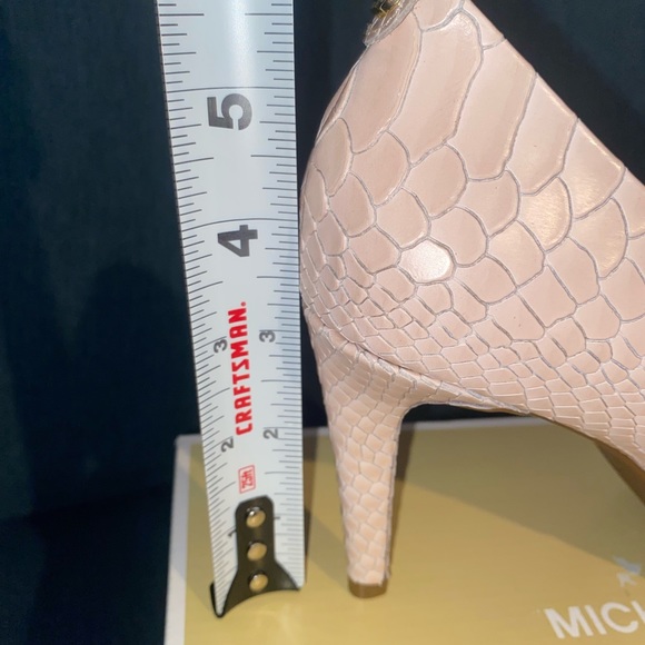 Michael Kors Heels - Picture 3 of 11
